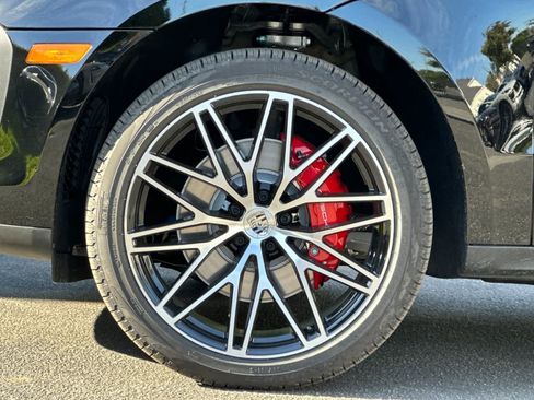 New 2026 Porsche Macan S AWD/4WD image 31