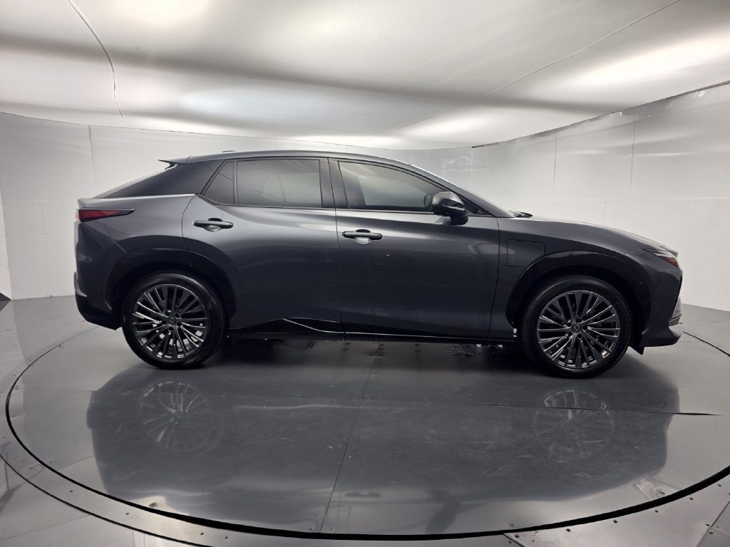 Used 2026 Lexus RZ 450e AWD w/ Accessory Package (Z2) image 3