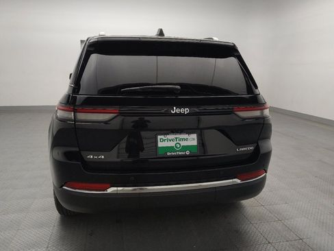 Used 2023 Jeep Grand Cherokee Laredo AWD/4WD image 6