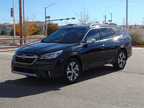 Used 2022 Subaru Outback Touring image 8