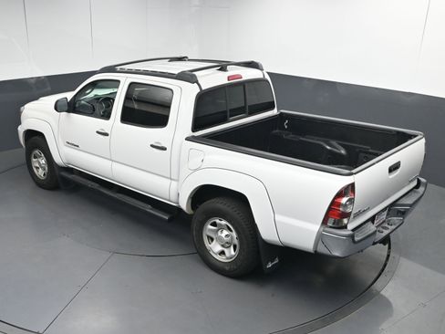 Used 2014 Toyota Tacoma Base image 37