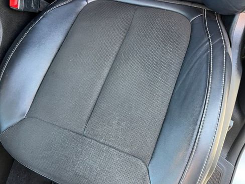 Used 2022 Jeep Grand Cherokee L Laredo image 13