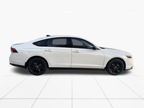 New 2025 Honda Accord SE image 11