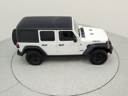 Used 2024 Jeep Wrangler Unlimited AWD/4WD image 25