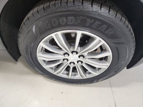 Used 2019 Cadillac XT5 Luxury AWD/4WD image 41