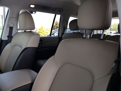 Used 2022 INFINITI QX80 Premium Select w/ Cargo Package AWD/4WD image 11