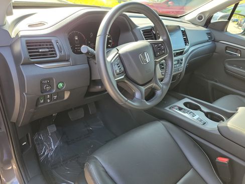 Used 2025 Honda Ridgeline RTL image 13