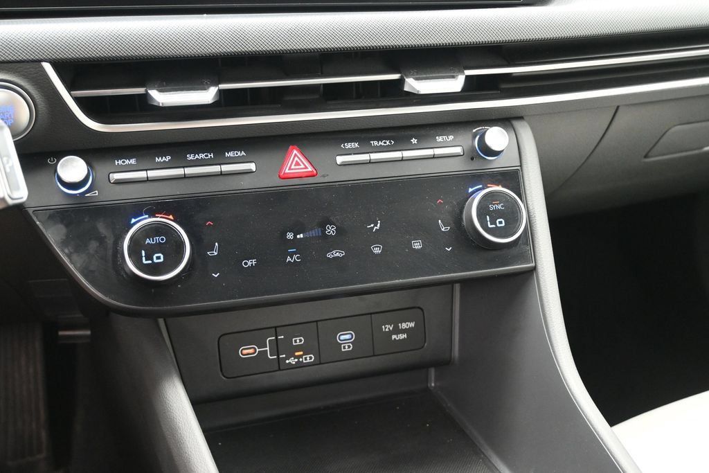 Used 2024 Hyundai Sonata SEL FWD image 17