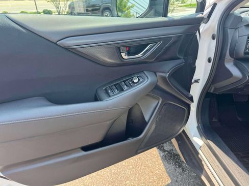 Used 2023 Subaru Outback Premium AWD/4WD image 19