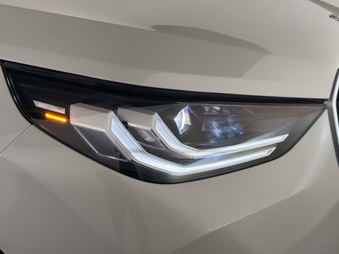 Used 2026 BMW X3 xDrive30 w/ Premium Package image 9