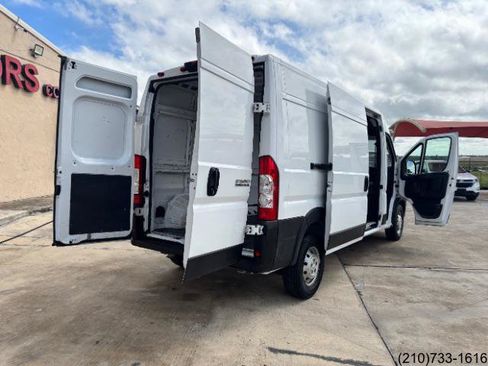 Used 2023 RAM ProMaster 2500 FWD image 24