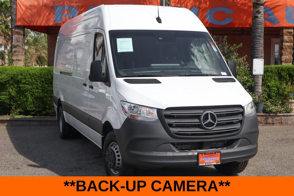 Used 2021 Mercedes-Benz Sprinter 3500 image 2