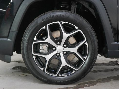 Used 2024 Jeep Compass Limited AWD/4WD image 28