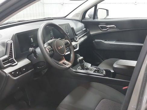 Used 2025 Kia Sportage LX image 15
