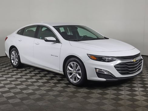 Used 2024 Chevrolet Malibu LT image 6