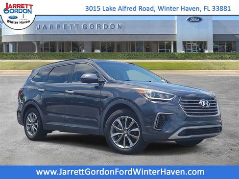 Used 2017 Hyundai Santa Fe SE w/ Cargo Package FWD image 1