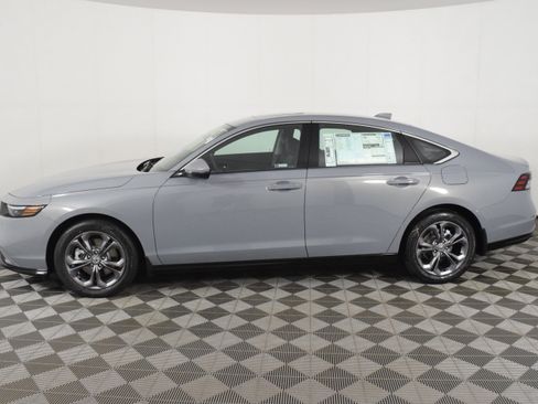 New 2026 Honda Accord EX-L image 9