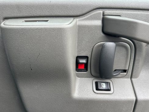 Used 2023 Chevrolet Express 2500 Work Van w/ Driver Convenience Package image 16