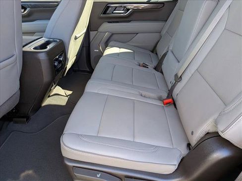 New 2026 GMC Yukon Elevation AWD/4WD image 13