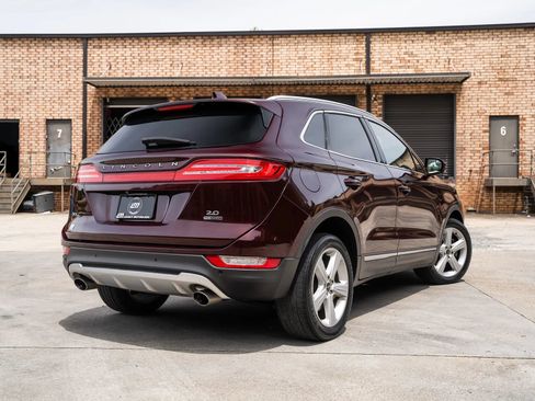 Used 2016 Lincoln MKC Premiere FWD image 2