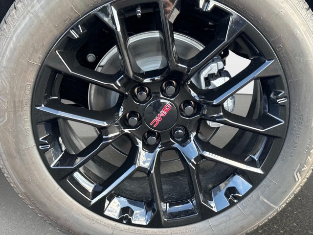 New 2026 GMC Yukon Denali w/ Sun & Power Step Package RWD image 10