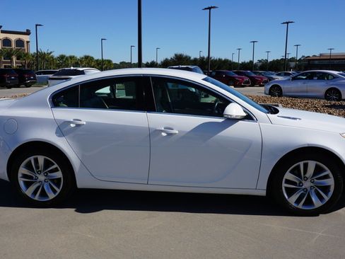 Used 2016 Buick Regal Premium image 4
