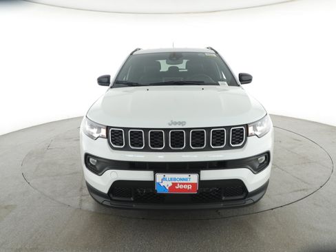 New 2026 Jeep Compass Latitude image 2