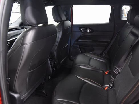 Used 2022 Jeep Compass Limited image 5