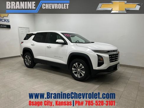 Used 2025 Chevrolet Equinox LT FWD image 1