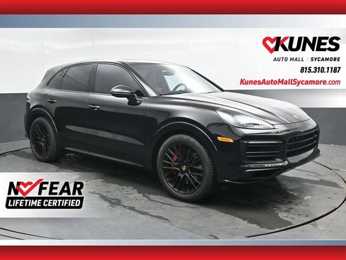 Used 2023 Porsche Cayenne GTS AWD/4WD image 1