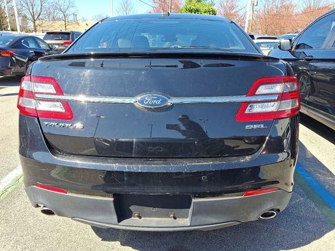Used 2017 Ford Taurus SEL image 5
