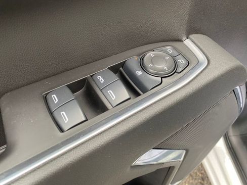 Certified 2025 Chevrolet Silverado 1500 LT AWD/4WD image 18