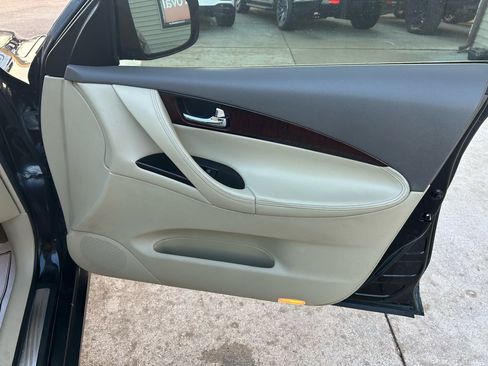 Used 2010 INFINITI EX35 Journey image 15