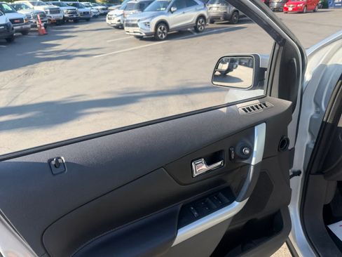 Used 2014 Ford Edge SEL AWD/4WD image 12