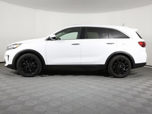 Used 2020 Kia Sorento EX image 2
