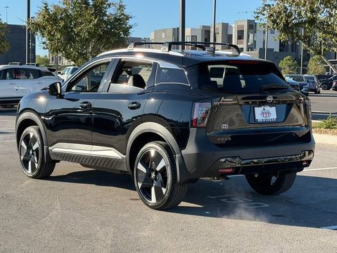 New 2026 Nissan Kicks SR FWD image 3