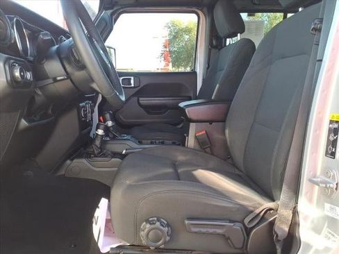 Used 2023 Jeep Wrangler Unlimited Sport image 23