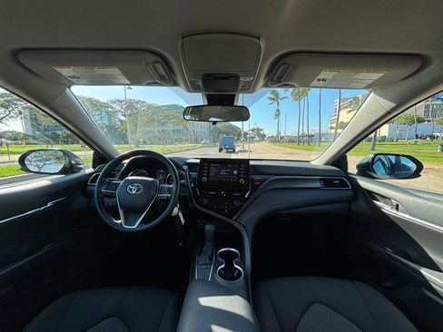 Used 2023 Toyota Camry LE image 12