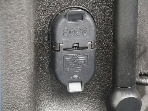 Used 2024 GMC Sierra 2500 Denali Ultimate image 16