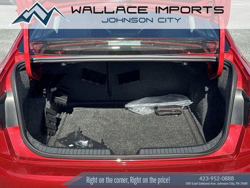 Used 2025 Volkswagen Jetta SE FWD image 43