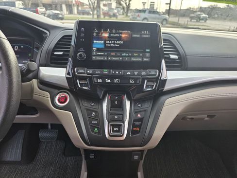 Used 2022 Honda Odyssey EX image 19