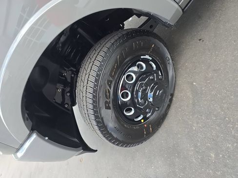 New 2026 RAM 3500 Limited AWD/4WD image 33