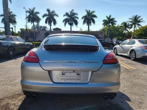 Used 2013 Porsche Panamera S w/ Comfort Pkg image 8