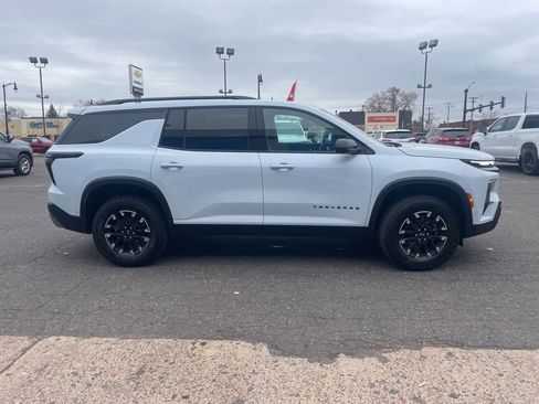 New 2026 Chevrolet Traverse Z71 w/ Enhanced Driving Package image 4