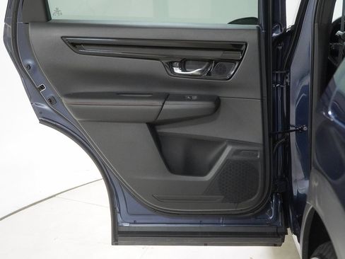 Certified 2025 Honda CR-V Sport Touring image 40