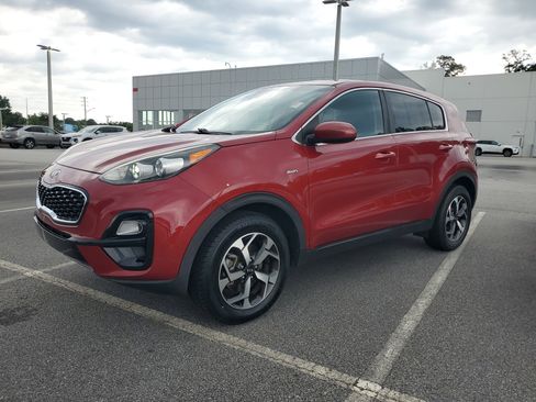 Used 2020 Kia Sportage LX AWD/4WD image 3