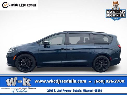 Used 2025 Chrysler Pacifica Limited FWD image 8