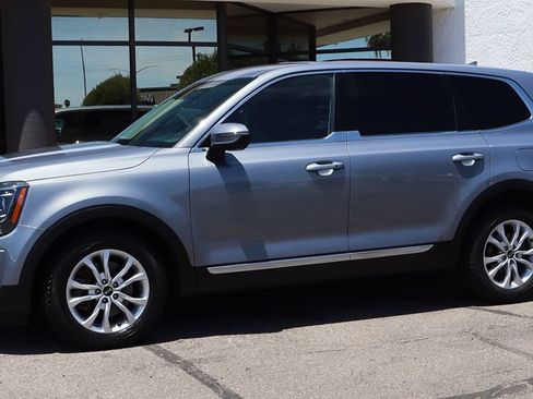 Used 2021 Kia Telluride LX AWD/4WD image 7