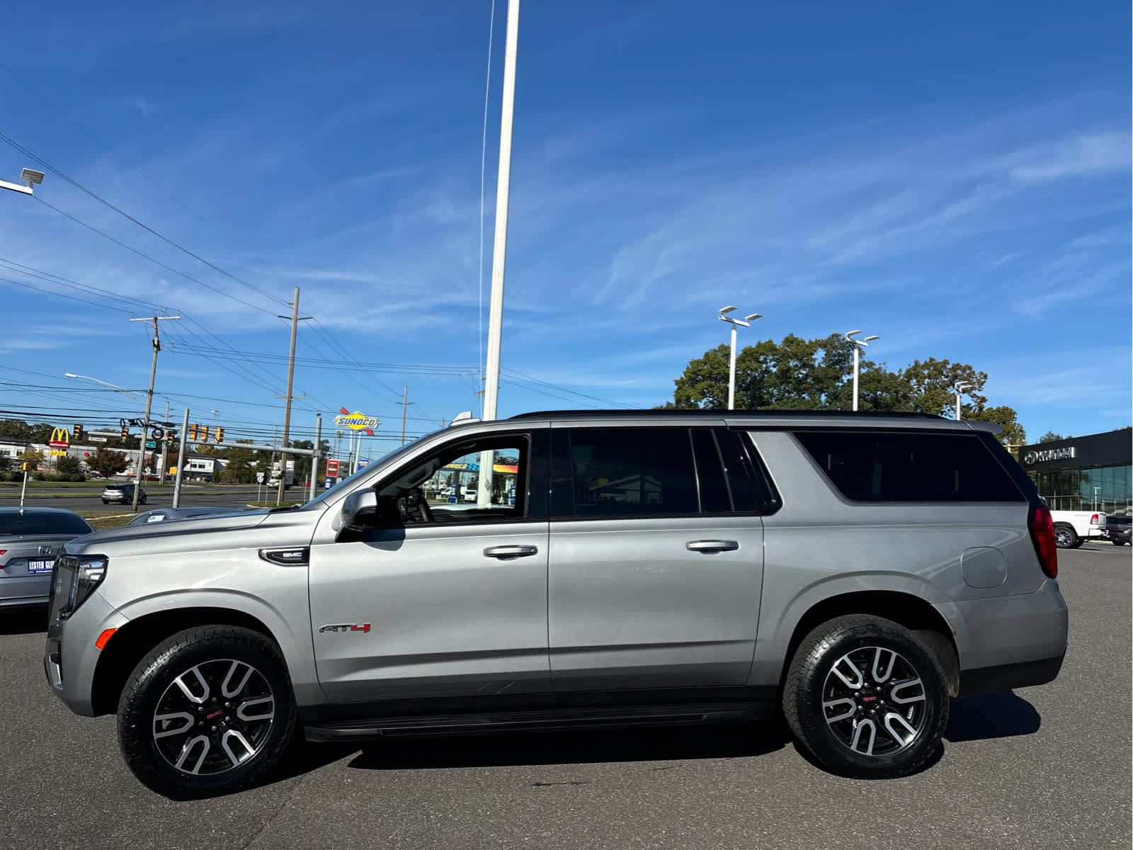 Certified 2023 GMC Yukon XL AT4 w/ Max Trailering Package AWD/4WD image 6