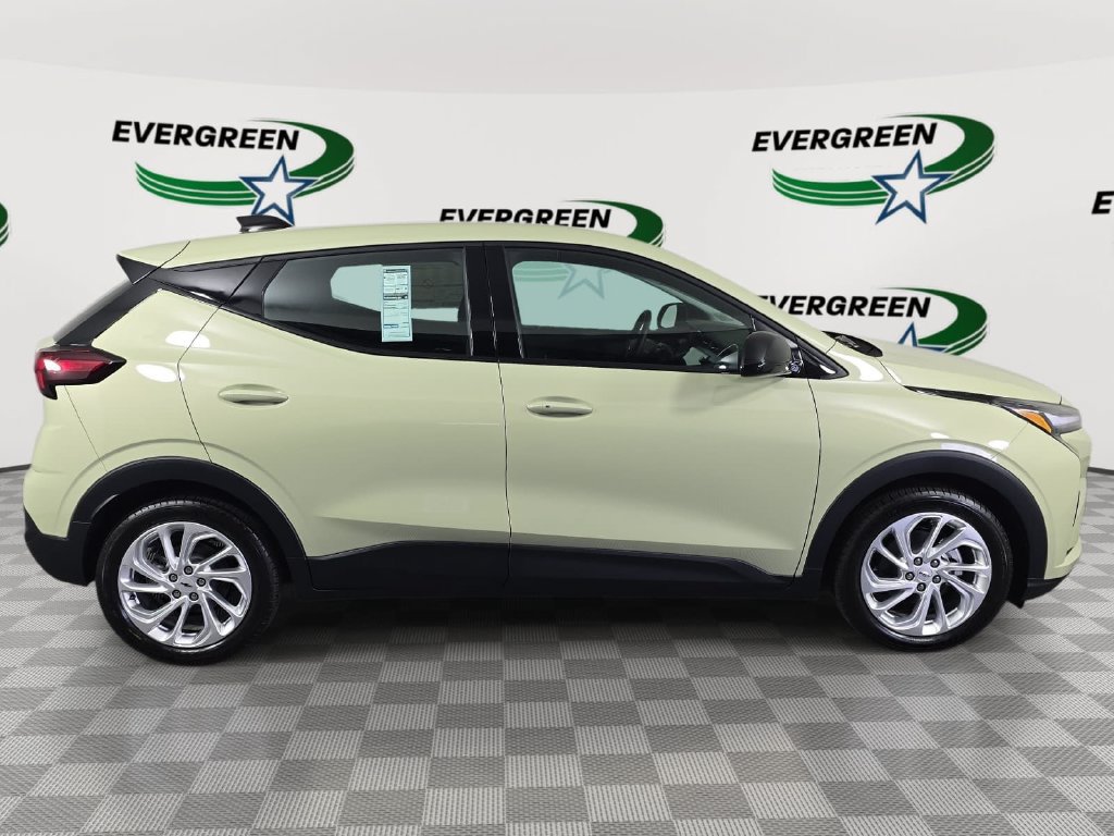New 2027 Chevrolet Bolt LT w/ Comfort Package FWD image 4